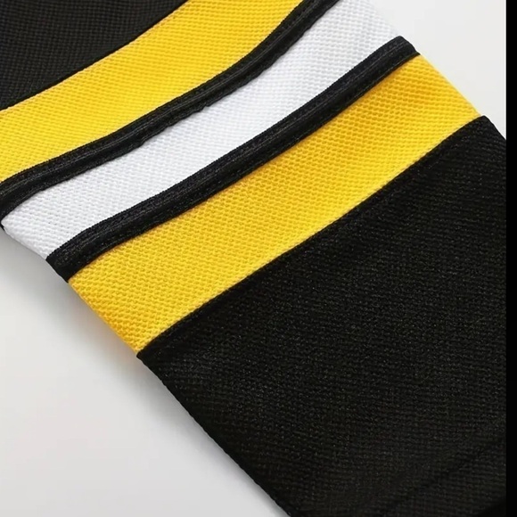 Men’s Happy Gilmore #18 Hockey Jersey - Size 2XL - NWOT - Picture 7 of 9